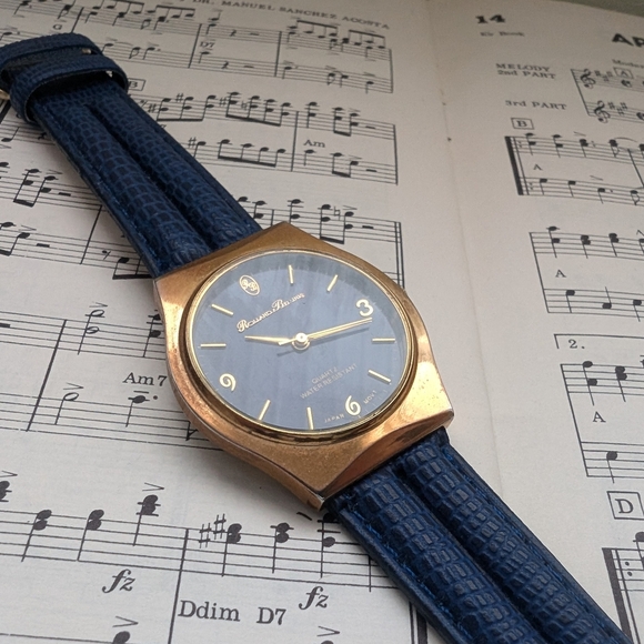 Vintage Roland Bellini Gold and Blue Watch - Picture 7 of 10